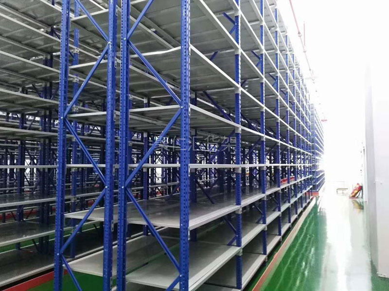 藍(lán)色中型貨架