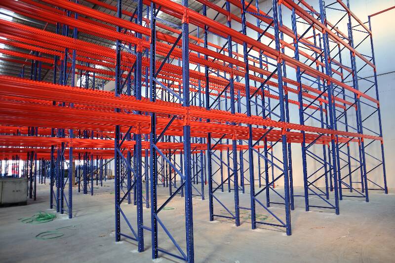 沒(méi)配托盤的托盤貨架